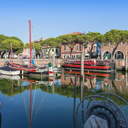 Maestrale Canova Apartments Caorle Exterior photo
